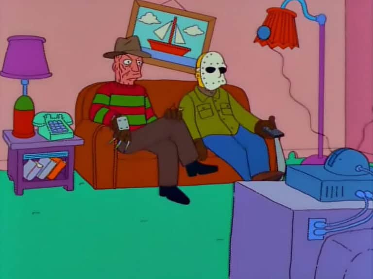 Couchgag aus „Das unheimliche Mord-Transplantat; 1.) Das höllische Toupet 2.) Die Schreckensherrschaft Tiny Toon 3.) Die Raumschiff-Pupser“ (Staffel 10)
